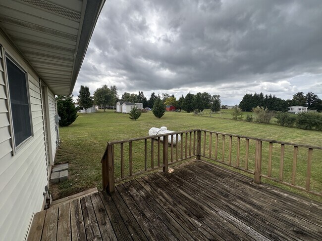 Building Photo - 1346 Nadenbousch Ln