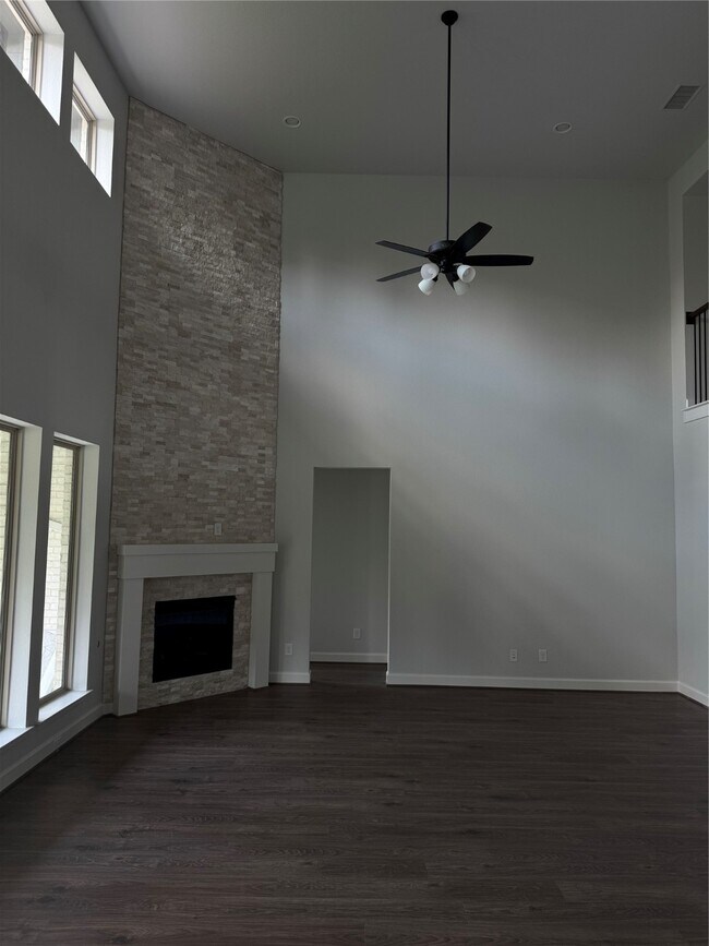 Building Photo - 8546 Burdekin Rd