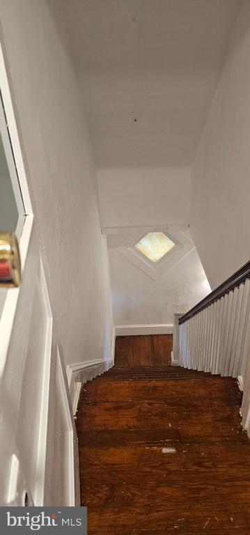 Building Photo - 2912 Hillcrest Ave