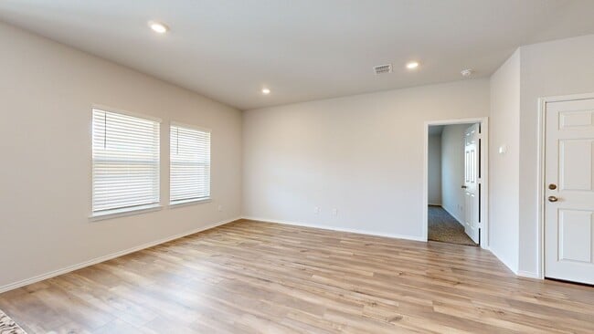 Building Photo - LIKE BRAND NEW HOUSE FOR RENT IN TROY!!!