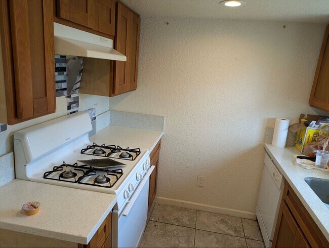 Building Photo - 5905-07 CLOVER MANOR WAY