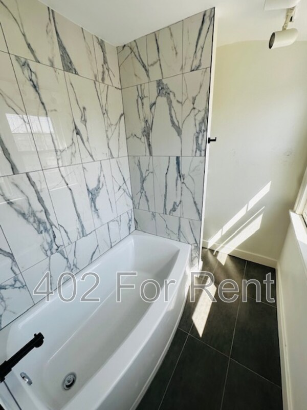 Building Photo - 4511 Shirley St