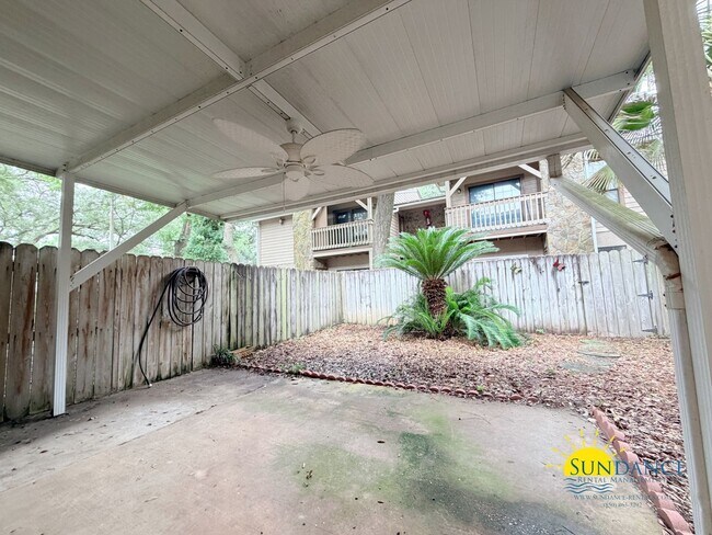 Building Photo - 946 Ashley Ln