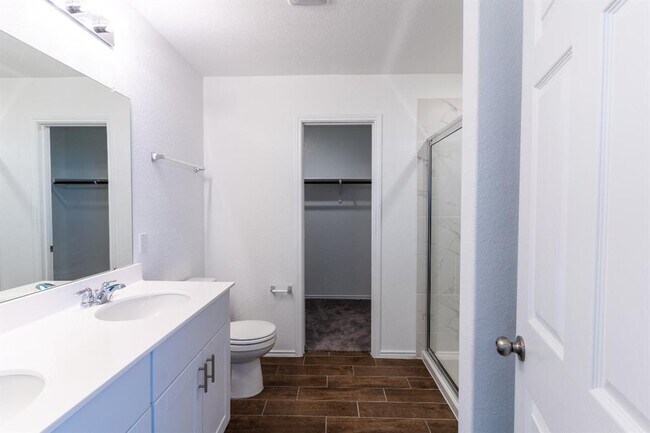 Building Photo - 308 Redonda Dr