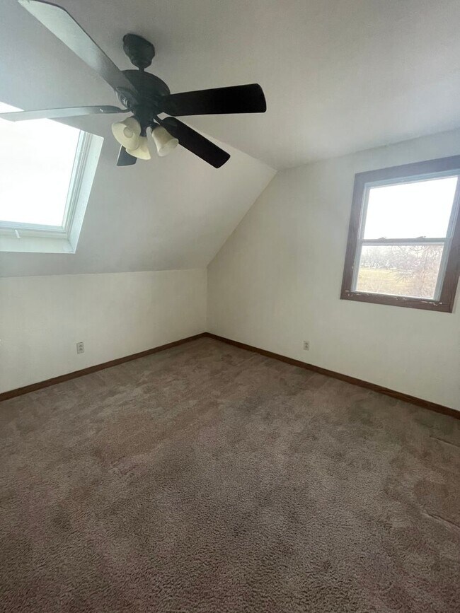 Building Photo - 2949 N Sherman Blvd