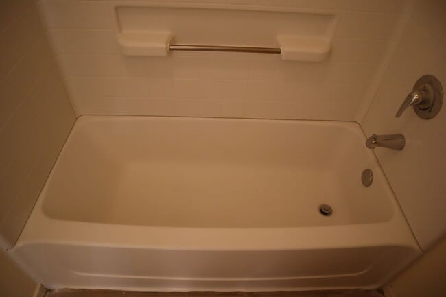 Building Photo - Cool Price, Hot Item!