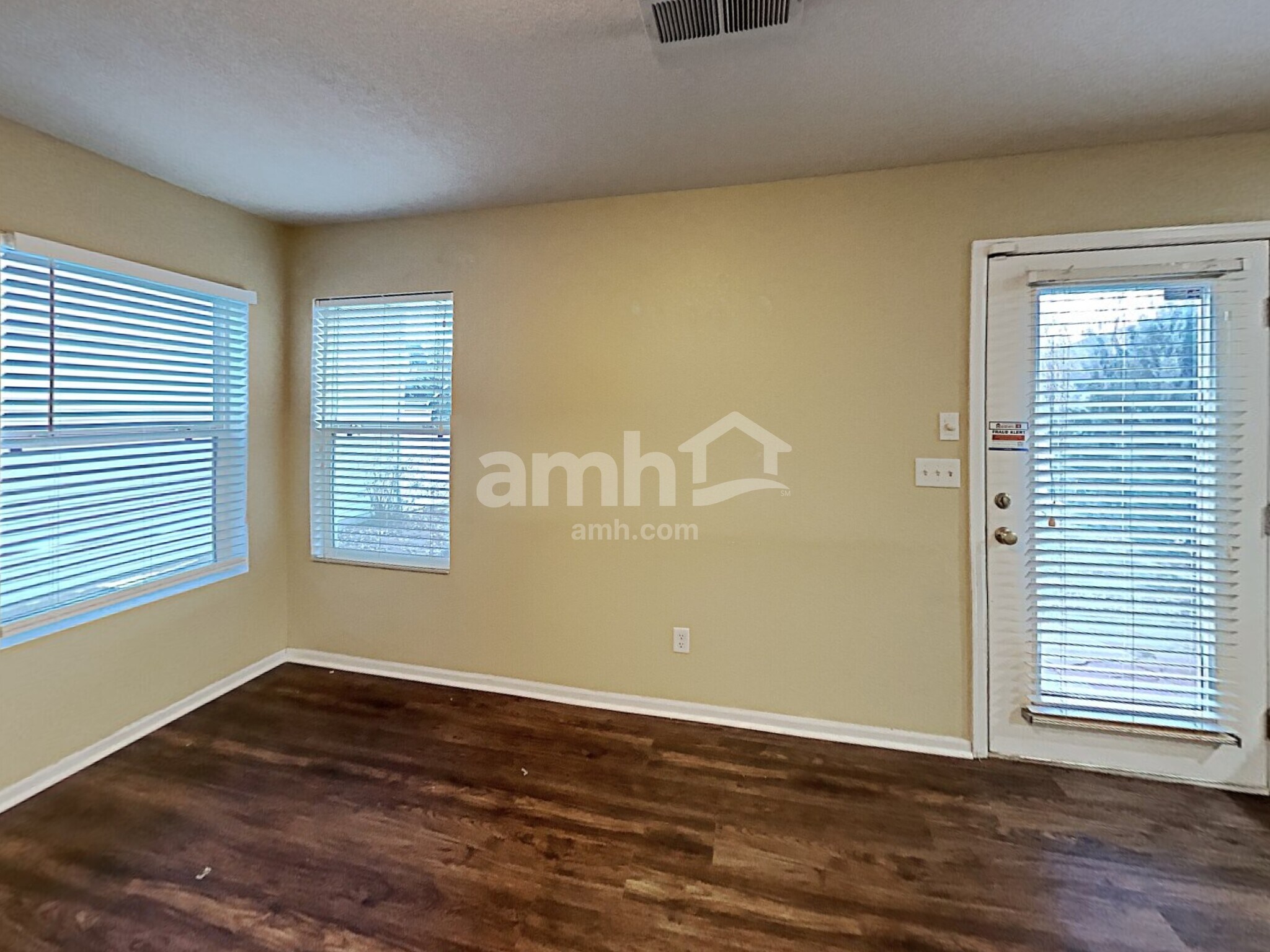 Building Photo - 4726 Andes St