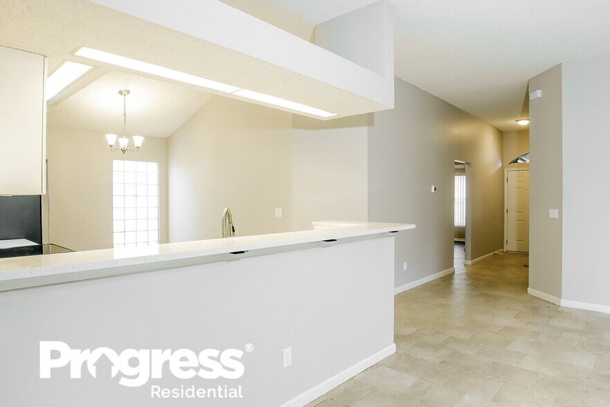 Building Photo - 1126 Brookwood Bluff Rd E