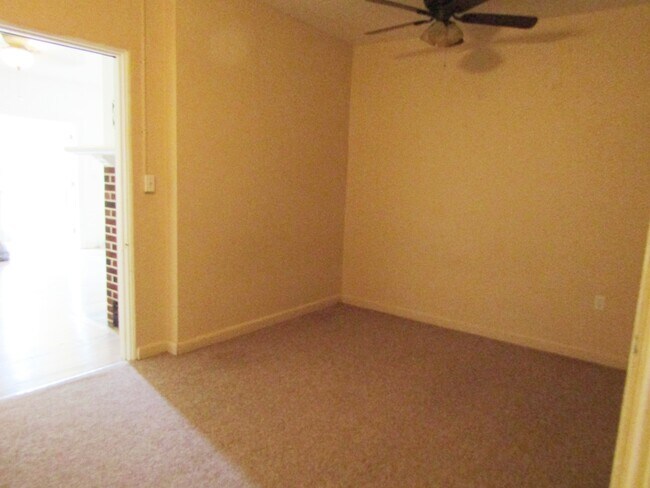 Building Photo - 315 Ridge Manor Dr