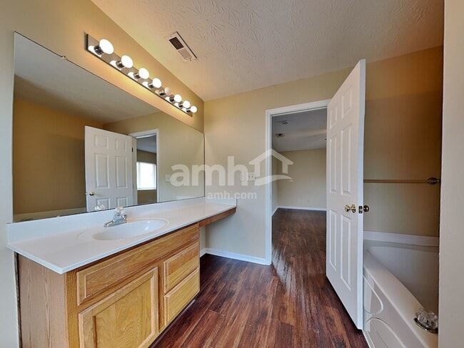 Building Photo - 1153 Reveres Run