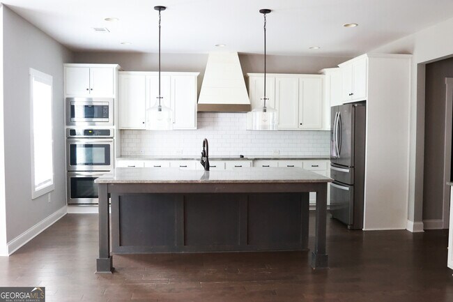 Building Photo - 135 Jessica Ct