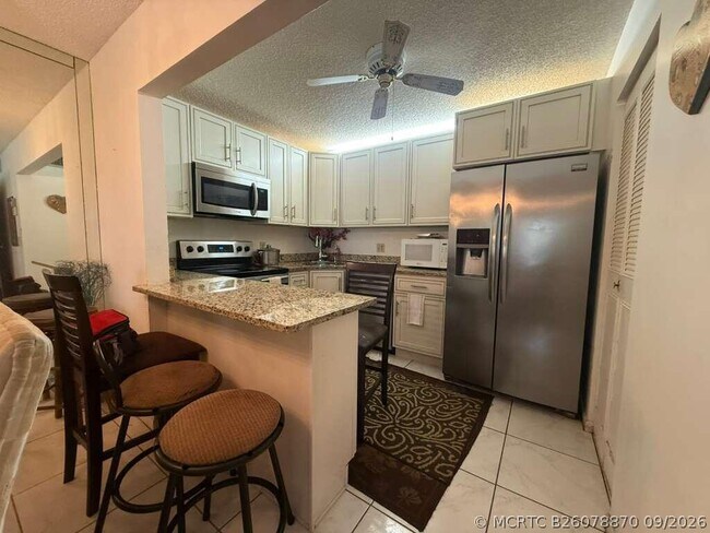 Building Photo - 213 Pine HOV Cir