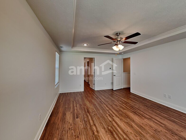 Building Photo - 969 Castor Dr