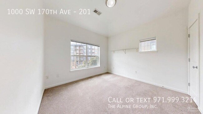 Building Photo - 1000 SW 170th Ave