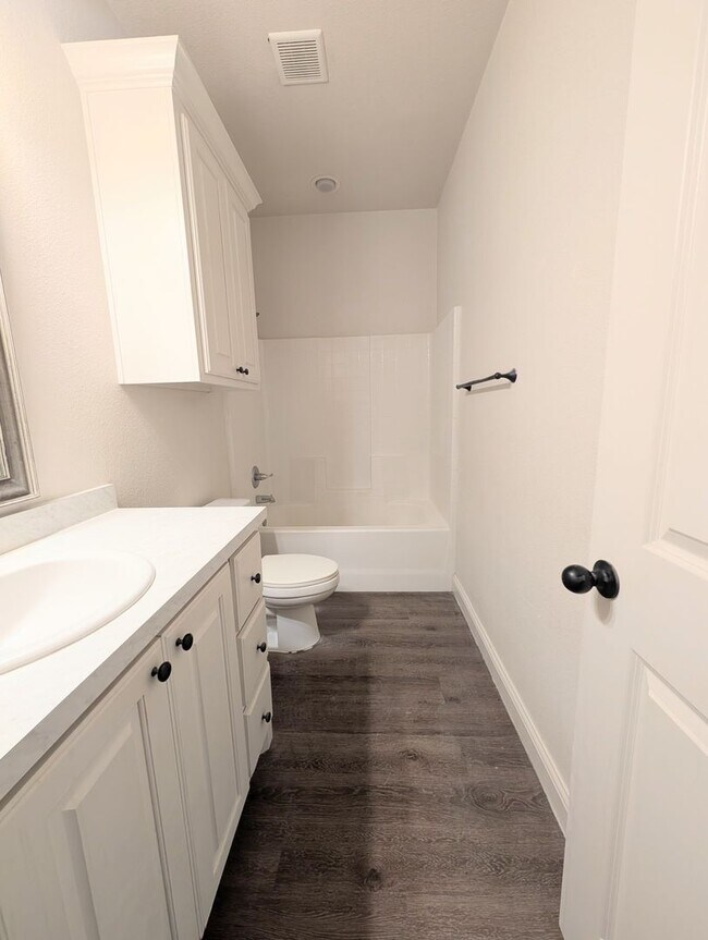 Building Photo - 2505 111th St