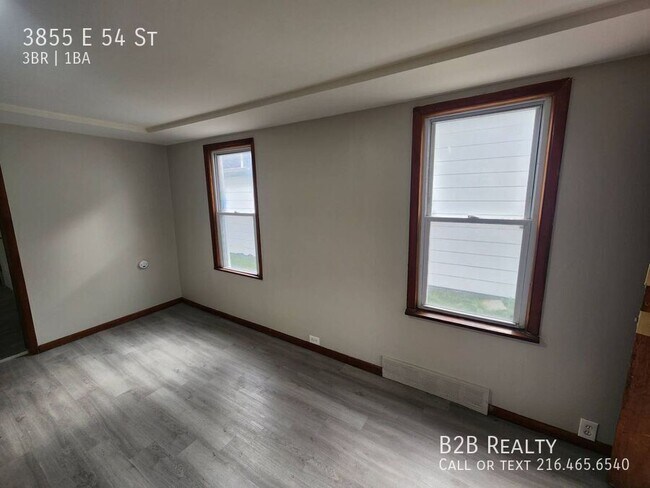 Building Photo - 3855 E 54th St