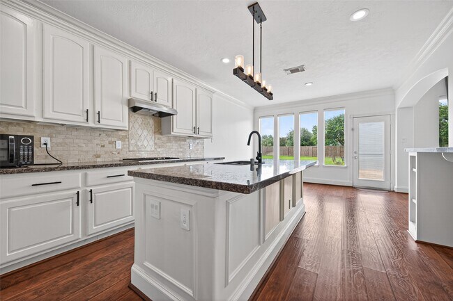 Building Photo - 26210 Cloverland Park Ln