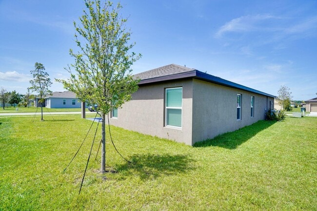Building Photo - 5361 Imagination Dr