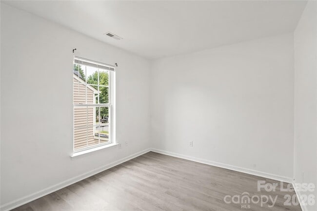 Building Photo - 2724 Mulberry Pond Dr