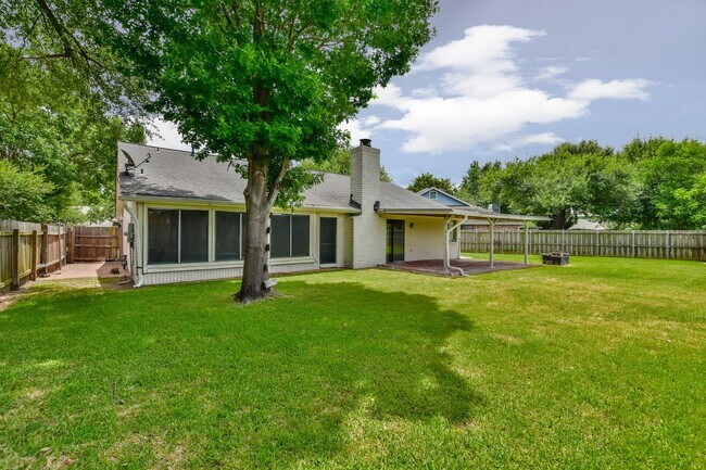 Building Photo - 9503 Bent Spur Ln