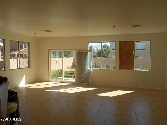 Building Photo - 13609 W San Juan Ave