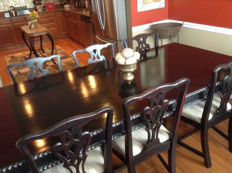 Dining room - 1518 Enyart Way