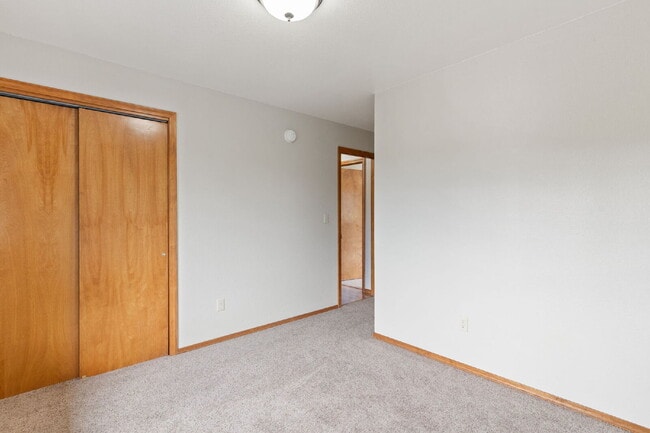 Building Photo - Rare Woodland Park Rental with RV Parking,...