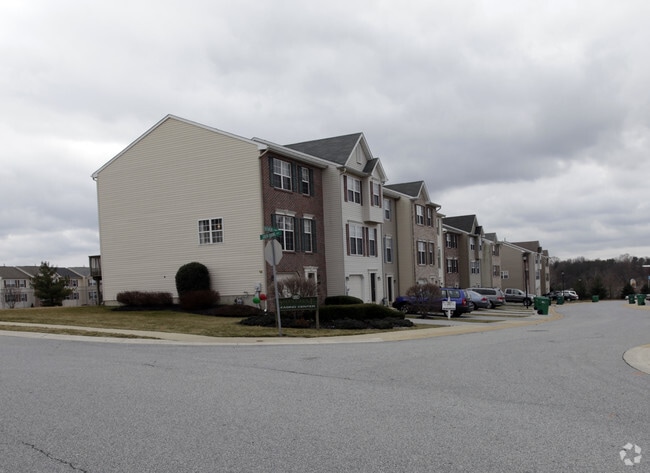 Building Photo - Saddle Ridge Duplexes