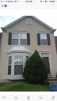 Building Photo - 3 Bedroom Single Family Townhome