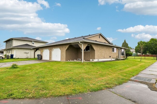 Building Photo - Private 2BR Standalone Home | Spacious 895 Sq Ft Living in Auburn