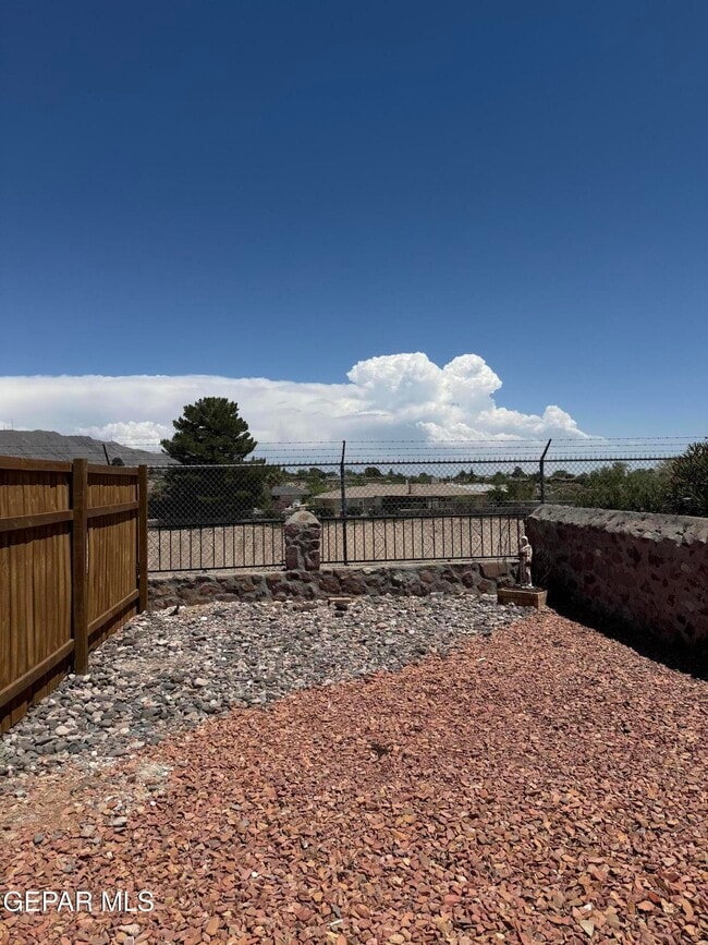 Building Photo - 408 San Blas Dr