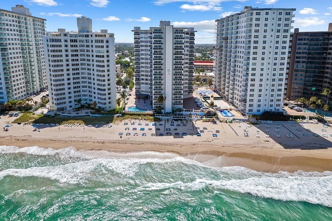 Building Photo - 3700 Galt Ocean Dr