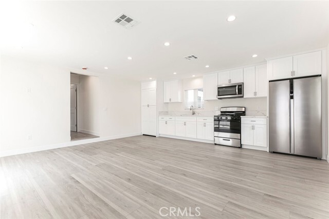 Building Photo - 7757 Van Noord Ave