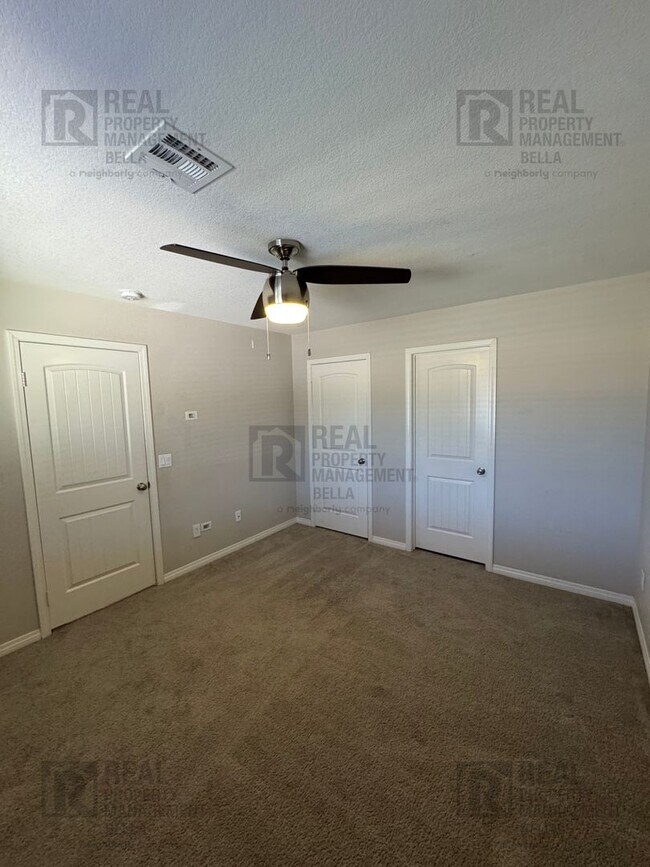 Building Photo - Spacious 4-Bedroom Menifee Home with Downs...