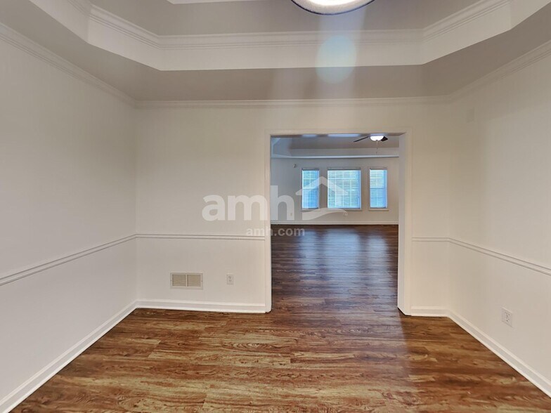 Building Photo - 2062 Spicers Ln