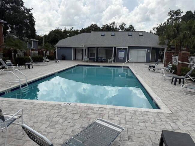 Building Photo - 5429 Lake Margaret Dr