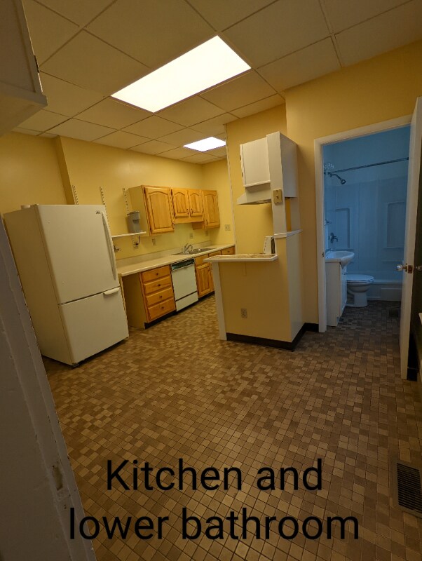 Building Photo - 975 Hunter Ave