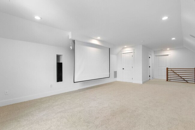 Building Photo - Brand New 4BR Luxury Home in Collington East