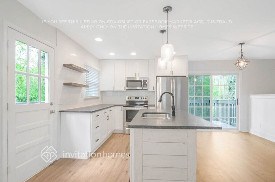 Building Photo - 6041 Bellow St