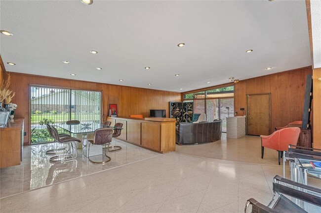 Building Photo - 5143 Cheena Dr