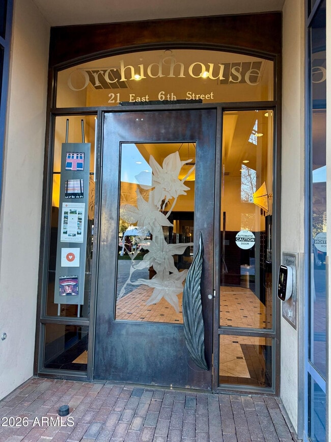 Building Photo - 21 E 6th St