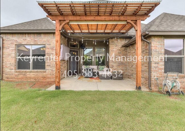 Building Photo - 8409 NW 140th St