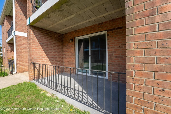 Building Photo - 199 West End Ave