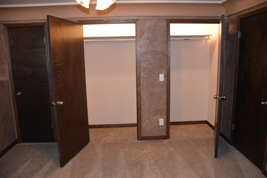 Building Photo - 327 Cordy Lane