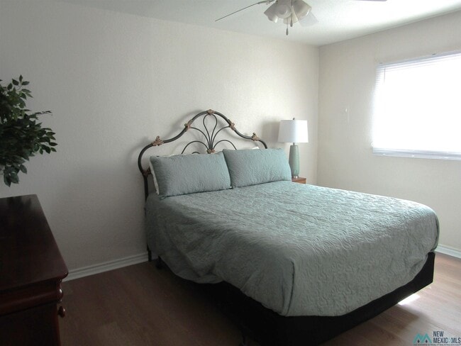 Building Photo - 903 S 10th St