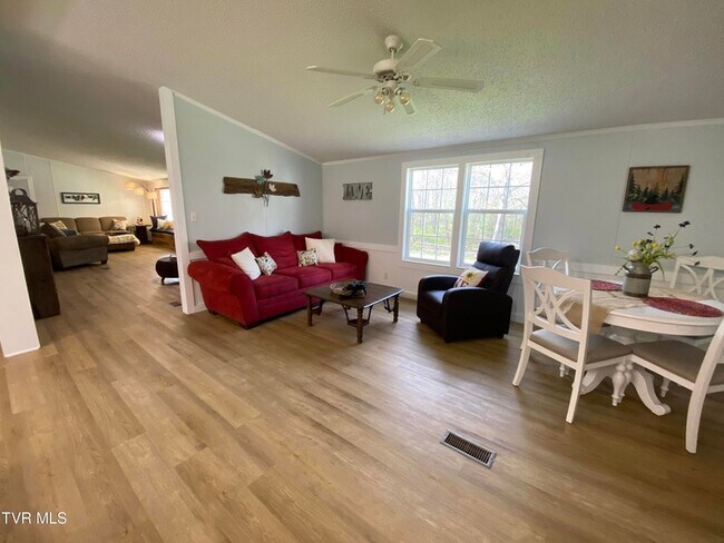 Building Photo - 21570 Alvarado Rd