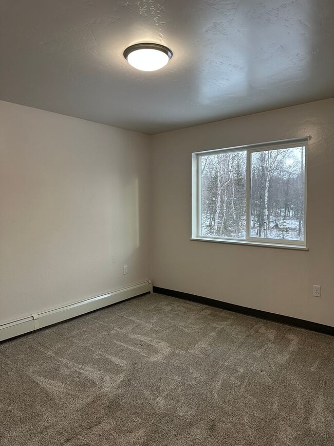 Building Photo - 8193 N Mohawk St