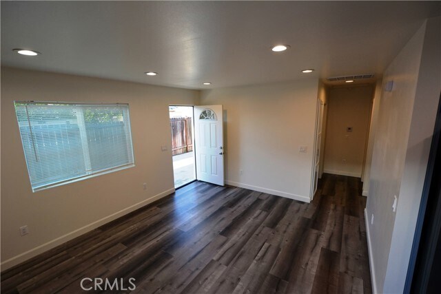 Building Photo - 18328 Devlin Ave