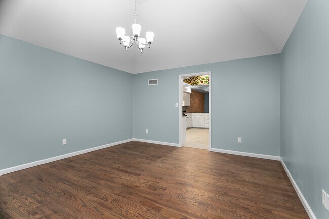 Building Photo - 4612 NW Bramble Trail