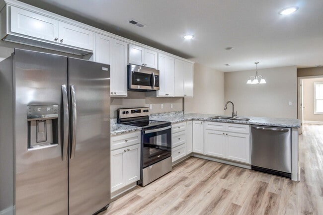 Building Photo - 164 Garden Gate Dr